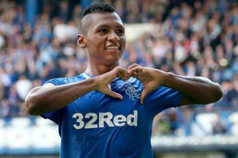 Morelos, héroe del Glasgow Rangers
