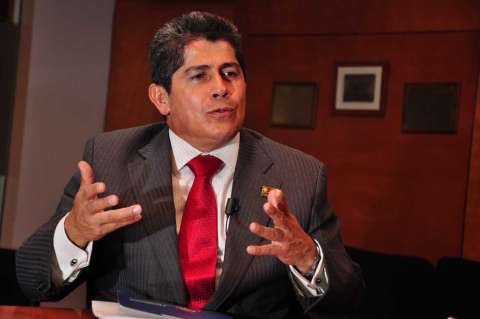 Municipios, en alerta por caída del petróleo