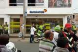 Joven con arma blanca protagonizó toma de rehenes en sede de Bancolombia en Jamundí