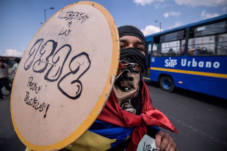 Además, durante las protestas también se rechazaron las capturas de miembros de la Primera Línea por hechos durante las protestas.