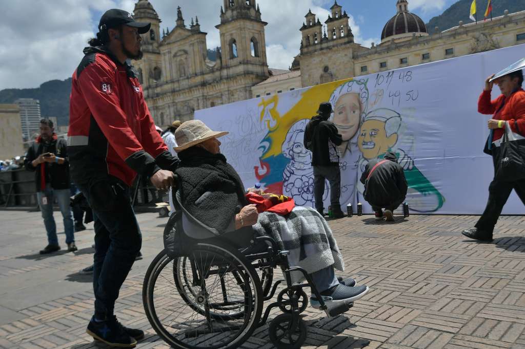 Presidente de la República, durante la concentración en la Plaza de Bolívar para defender la reforma pensional.