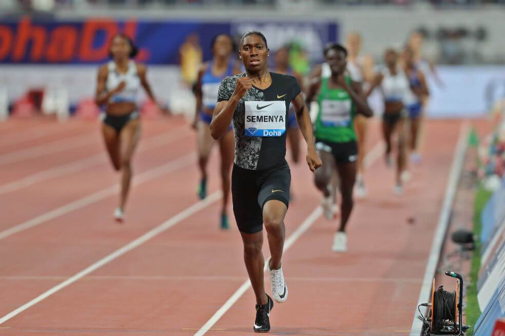 La atleta Caster Semenya es obligada a medicarse para competir como mujer
