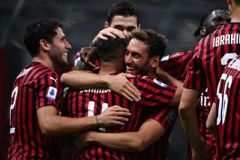 El Milan goleó al Bologna y se aferra a la Europa League