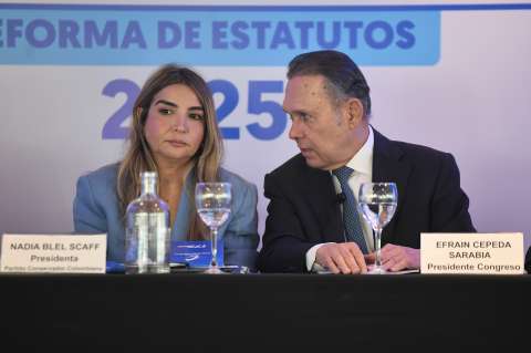 17 congresistas conservadores reclaman a Efraín Cepeda por cambios en directiva del partido