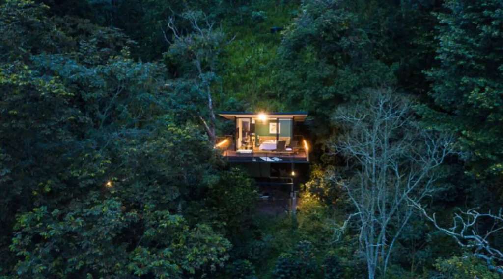 Cabaña en medio de la selva, en San Francisco, Cundinamarca.