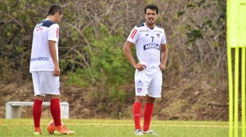 Júnior le renovó contrato a Sebastián Hernández