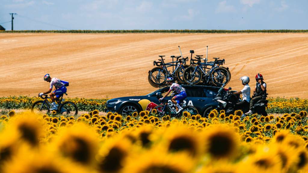 Team Red Bull - BORA - hansgrohe: Gianni Moscon & Primoz Roglic is photographed during Stage 9 CHINON > CHÂTEAUROUX (174.1 KM) of the Tour de France on July 13, 2025.