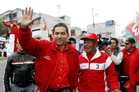 "Derrotaré a Correa en segunda vuelta"