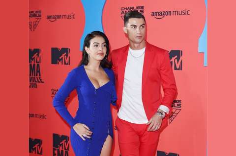 Georgina y Cristiano y su extravagante Navidad en casa. Pista de hielo y más lujos