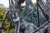 ¿Cómo es Jurassic World VelociCoaster, la montaña rusa más alta e intensa de Florida?