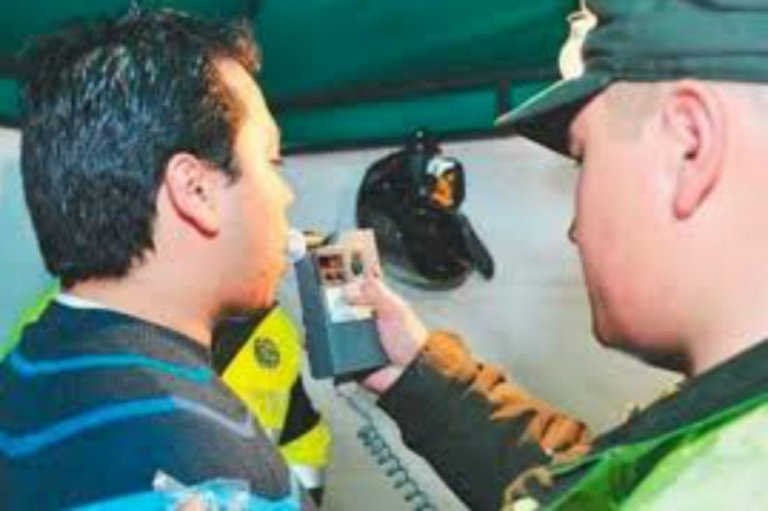 En estado de embriaguez funcionaria del Inpec habría causado la muerte de ciclista