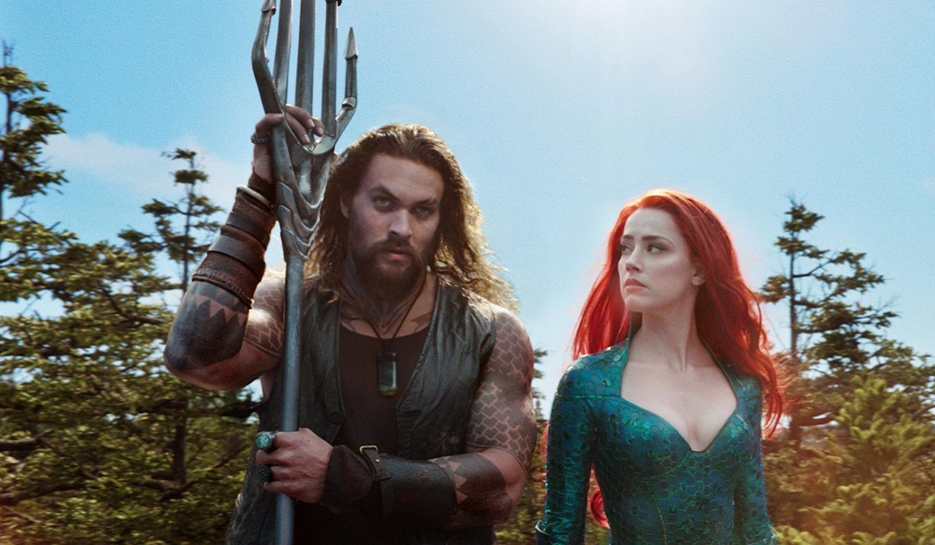 Jason Momoa y Amber Heard en una escena de la primera entrega de "Aquaman".