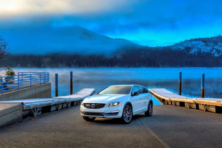 La Volvo V60 Cross Country llegó al país con un precio de $129.990.000.