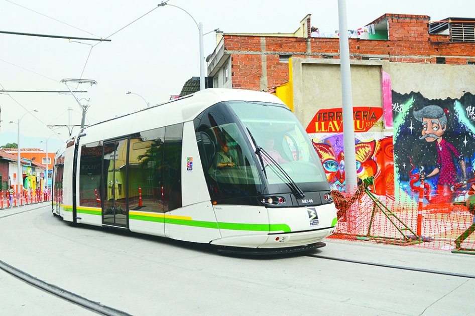 Así luce el nuevo tranvía de Medellín, que se inaugurará el 15 de octubre. / Luis Benavides