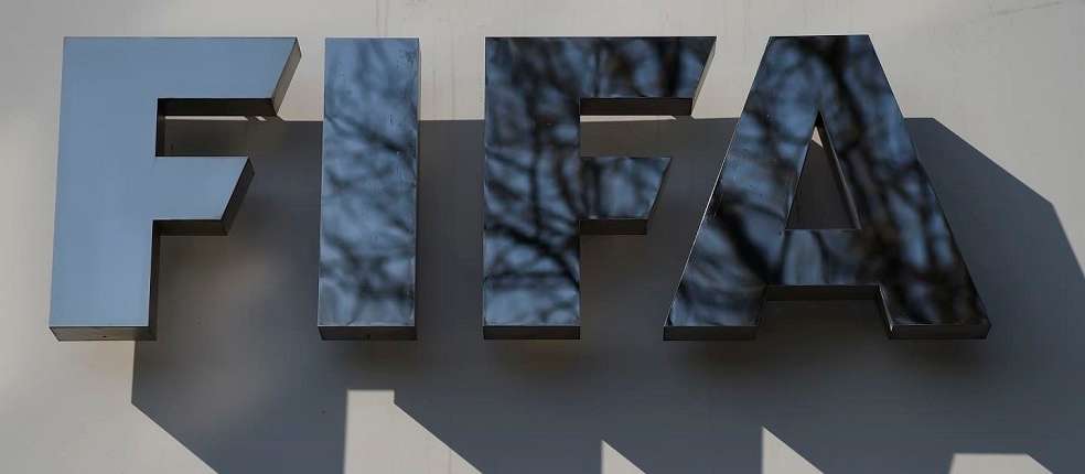 El ente rector del fútbol mundial estará a total disposición de la justicia suiza.