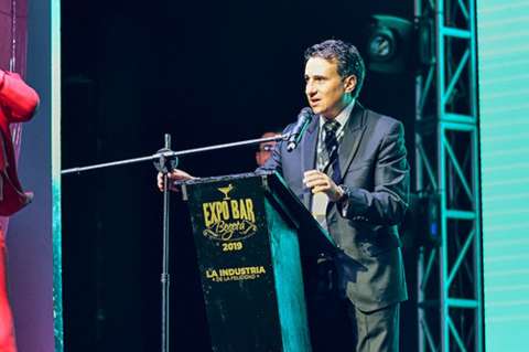 Camilo Ospina renuncia a la presidencia de Asobares Colombia