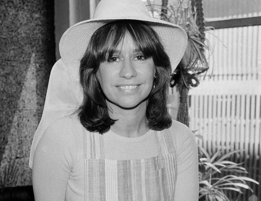 La vocalista brasileña Astrud Gilberto posa en la ciudad de Nueva York el 20 de agosto de 1981.