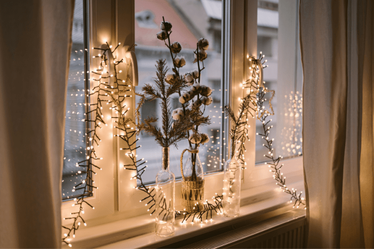 Navidad 2024: 5 formas creativas de adornar las ventanas con estilo