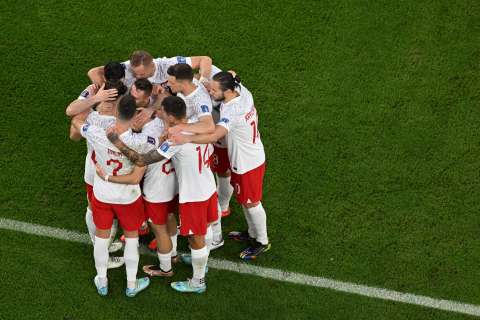 Polonia derrota a Arabia Saudí y se poner líder del grupo C