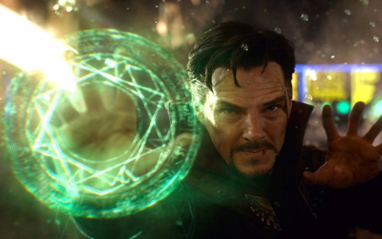 “Oscura, salvaje y retorcida”: Primeras reacciones a “Doctor Strange 2″