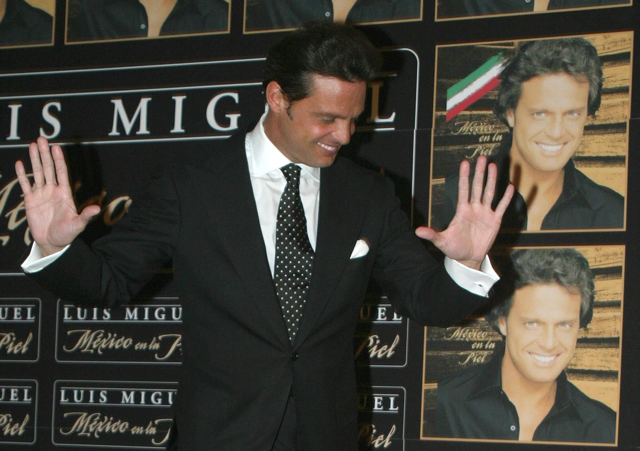 La empresa Pollstar, líder en medición de giras musicales, determinó que el rey latino de ingresos por presentaciones en vivo en 2018 fue el mexicano Luis Miguel, quien el año pasado realizó 66 conciertos en 46 ciudades. / EFE
