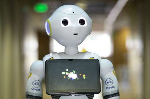 El robot diseñado para detectar emociones que llegó a la U. de los Andes