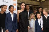 Angelina Jolie y su hija Vivianne salen de shopping con un look relajado