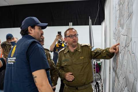¿“Lavado de escombros”? El video de Roni Kaplan revive un viejo debate sobre Israel