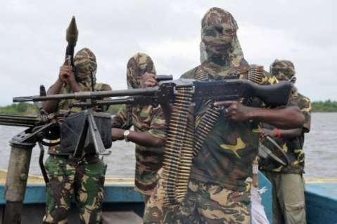 Jefe de ejército nigeriano escapa de ataque de Boko Haram