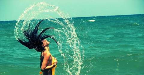 Cuida tu pelo antes, durante y después de las vacaciones