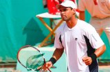 Alejandro Falla le ganó el duelo de colombianos a Santiago Giraldo