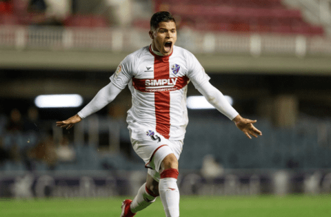 Cucho Hernández volvió a marcar con el Huesca ante el Granada