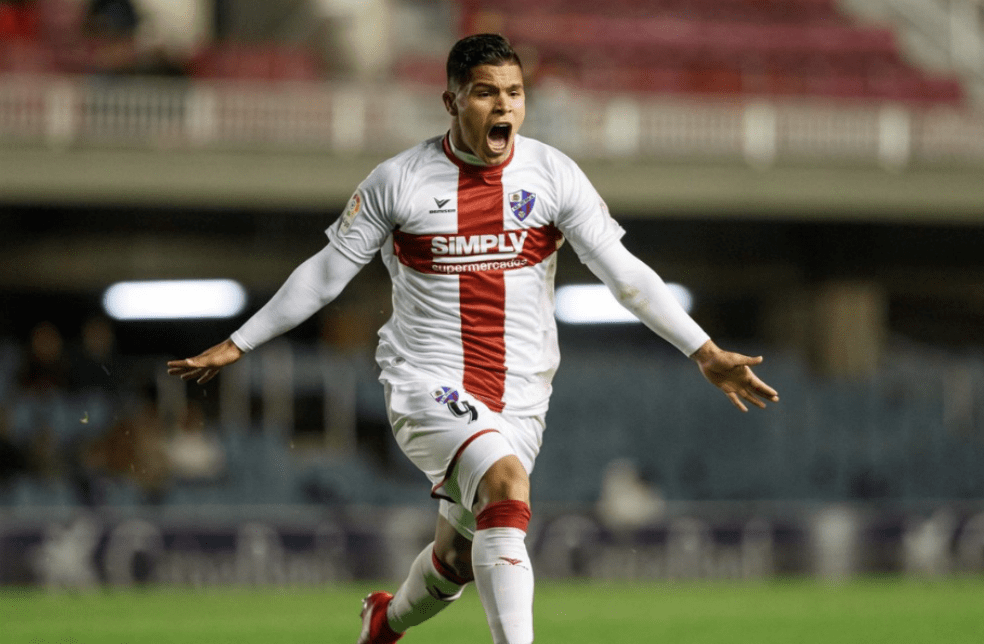 Cucho Hernández registra 14 goles con el Huesca. / @SDHuesca