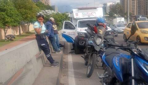 Movilidad hoy, 31 de marzo: choque entre dos camionetas y una moto afecta la calle 26