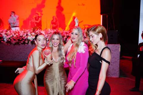 Luisa Fernanda W y más famosas en el lanzamiento de la línea Anyeluz Makeup