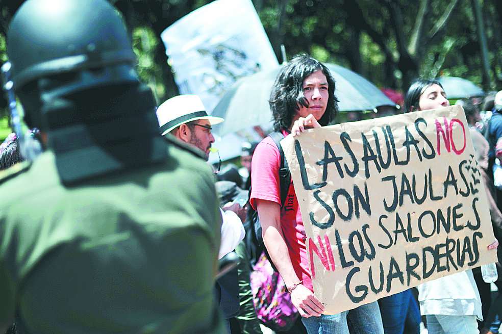 En las calles, muchos docentes rechazan el aumento salarial del 12%. / Oscar Pérez