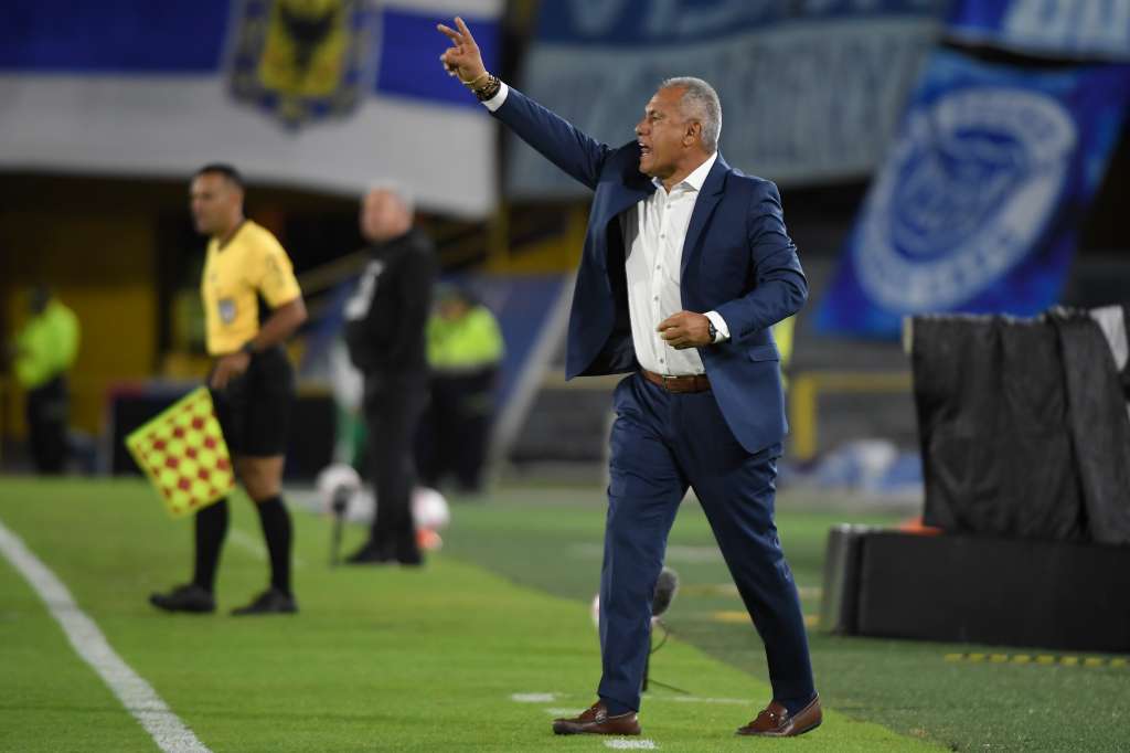 Director técnico de Millonarios, en el partido ante Once Caldas por la fecha dieciocho de la Liga Betplay 2025-II.