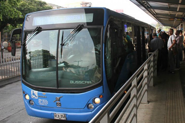 Socios de Unimetro piden soluciones a la Alcaldía de Cali por deudas pendientes