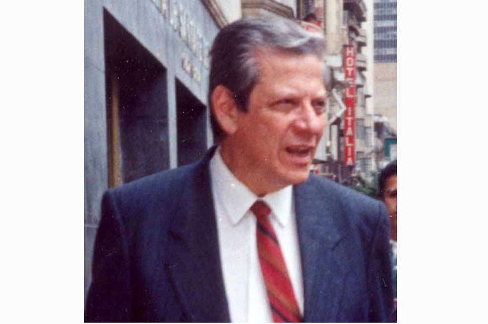 Eduardo Gómez Tomada de internet.