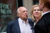 Renuncia director Fox News, en medio de escándalo por acoso