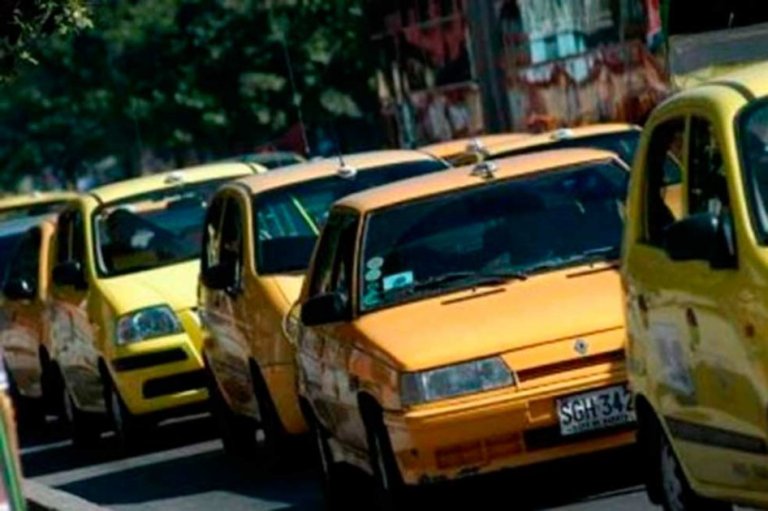 Distrito desconoce número de taxis ‘gemeliados’ en Bogotá