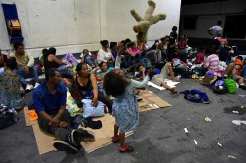 En fotos: La caravana de los migrantes hondureños continúa su travesía