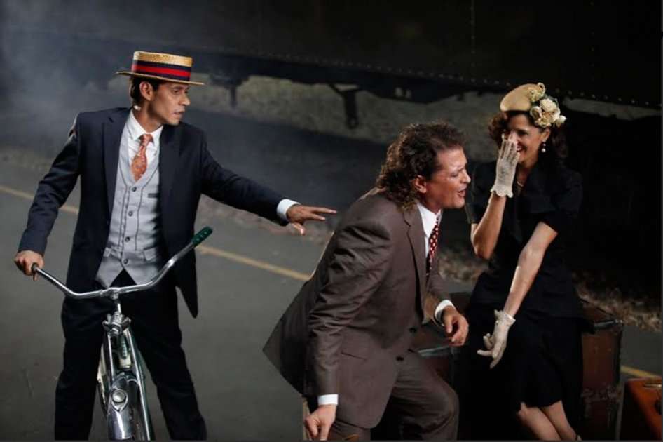 Carlos Vives, Marc Anthony y la actriz Paola Turbay en la grabación del video "Cuando Nos Volvamos a Encontrar".