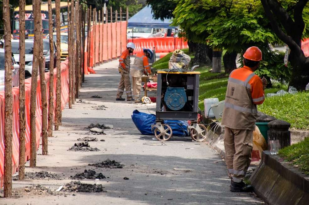 Inician obras del intercambio vial de San Juan.