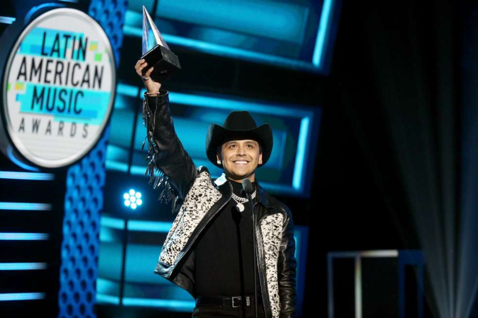 Los nominados para la ceremonia de este año de los Latin AMAs se darán a conocer el próximo 2 de marzo.