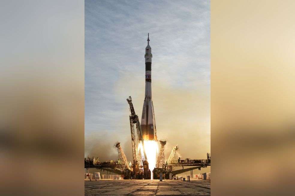 El hangar que alberga al transbordador Buria y al prototipo OK-MT en el cosmódromo de Baikonur está abandonado desde mediados de los años 2000.