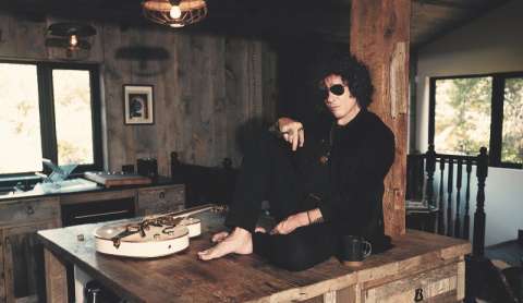 Enrique Bunbury lanza video de su sencillo “Desaparecer”