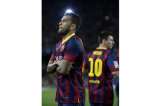 Villarreal fue multado con 12.000 euros por lanzamiento del plátano a Dani Alves