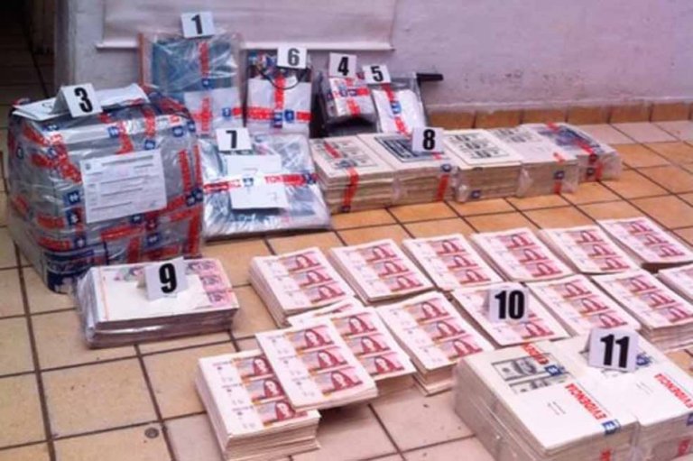 Capturan en Bogotá a hombre con más de 2 millones de dólares falsos