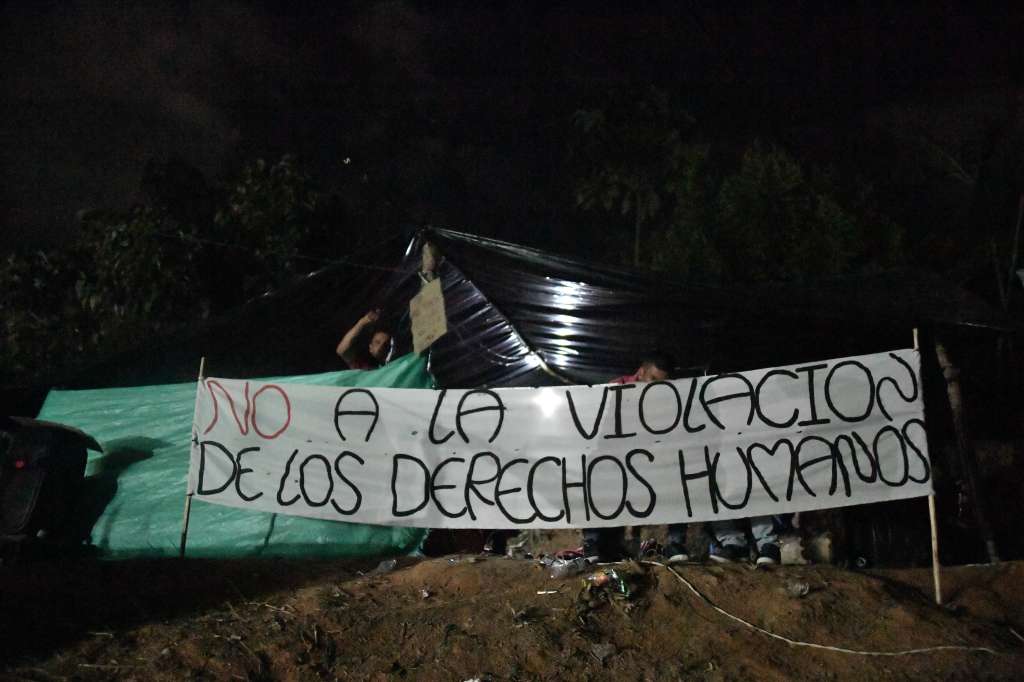Cerca de mil campesinos de la vereda Islitas y del corregimiento de San José del Tarra, acudieron al asentamiento humanitario, que se mantuvo en pie por ocho días, tras los combates entre grupos armados y el Ejército.